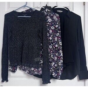 Lot of 4 American Eagle Gap H&M  Uniqlo Dress Blouse Sweaters Tops Shirts XS